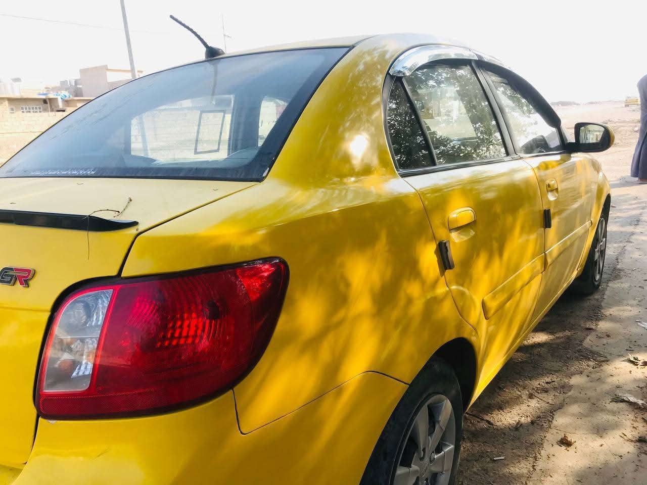 السلام عليكم 
كيا ريو وارد كوري 💯 

موديل 2011

رقم نينوى اجنبي مسطره ✋ شرط التحويل 🚦 

كاربون بانزين ⛽ 

هيئه وغرامة صفر 

محرك 16 محرك وكير شرط 

طخم تاير امامي خلفي جديد 

📢 ظررها جاملغين أمامي وخلفي قليل فقط وشرط وكدام العين 

***********📱كورك
