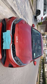 فورتي وارد أمريكي  لون مشمشي المرغوب سيارة نظيفة جدا"موديل ٢٠٢٣ للبيع ...