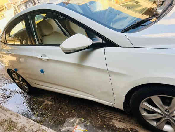 اكسنت ٢٠١٤خليجي
محرك ١٦دوش رقم اربيل شرط التحويل 
بلا صبغ بيها ٣مكانات صغار بارد 
السعر ١٢٠وبيها مجال 
*********** 
***********
