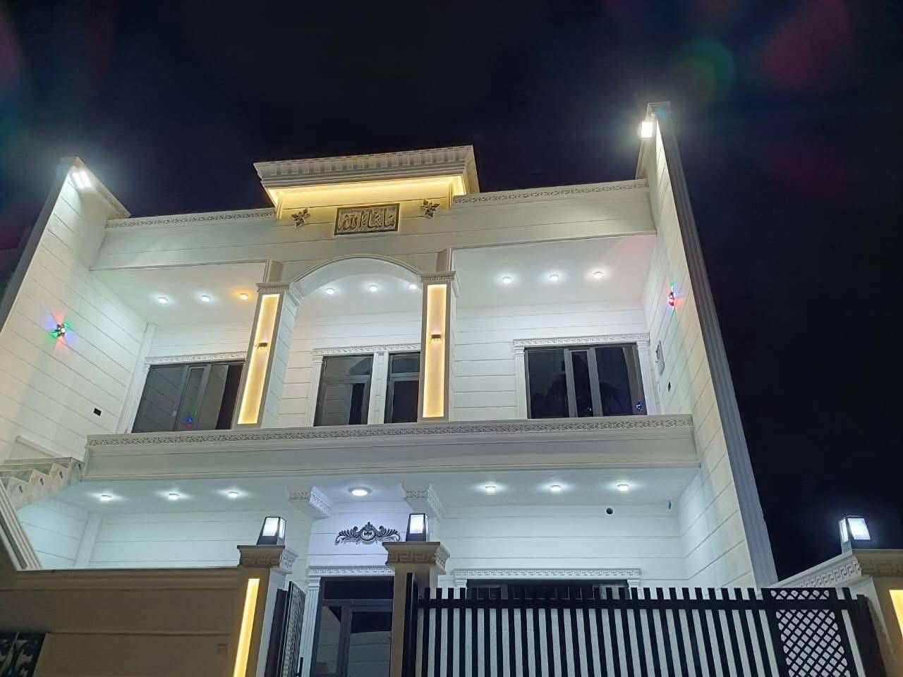 ⚘⚘⚘هەمیــشە عقــــاراتی ڕەوەند  پێشـــەنگە⚘⚘⚘
🏠 خانوو بۆ فرۆشتن نايابه 
🔹 شوێن کەلار/ به رامبه ر تابلو ستى
🔹رووبەری200 متر روى سليمانى
🔹پێکهاتووە له دوو قات كامل  شازه نيزك جاده يه وبرا ركن
_______________________________↘️⁩

بۆزانینی نرخ لایکی پەیج بکە و لە کۆمێنت بنوسە
(نرخ) نرخت پێ دەگات یان پێوەندی بکەن
بە ژمارەی تەلەفۆنی⁦

 *********** م خالد

*********** م ڕەوەند

🔻تێبینی
ئەگەر نرخت پێ نەگەیشت بە نامە ئاگادارمان بکەنەوە
نوسينكه ى [ كمال ]
سه ره وى بازارى شار به رامبه ر ماركيتى شاه
