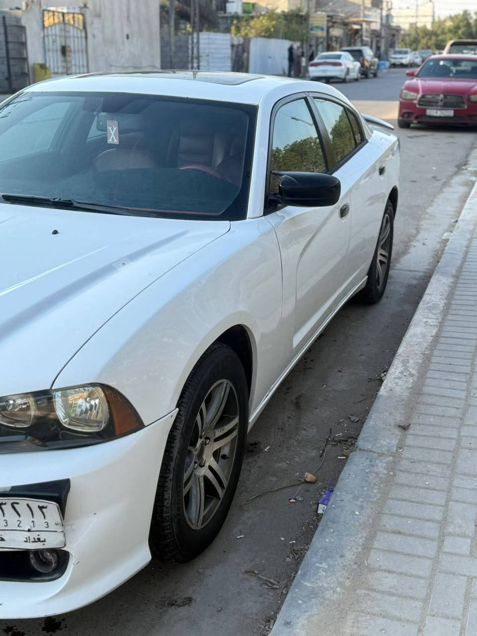 السلام عليكم
جارجر ٢٠١٣ خليجي محرك 3.6 فول مواصفات 
١..شاشه جبيره 
٢..تحكمات ستيرن 
٣..فتحه 
٤..كشنات مساج 
٥..كلاصات تدفئه وتبريد
فول للاخير ١/١ 
حادث جاملغ ايمن  وبنيد ولجاملغ الثاني مفتوح مقسم وبيه بابين مقسمات السايق ولورا 
وبيه ملاحضات زغيره 
خياس كد صبع بلتنته لكطته 
وخياس جوه دوسه مال باب السايق هم ملكوط 
وهلال مال جاملغ الخلفي بي خياس كد صبع مكحل كفاله مكينه وكير حداديه جديده دواخل لغود شواصي كله كفاله 
سياره مال بيت ما مشتغله خط ماشيه ٢٩٠ كيلو متر سعر ١٤٥ وبيه مجال مكان السياره بصره باسمي
رقم بغداد  مراوس حسب القناعه تواصل 
***********  واتساب موجود
