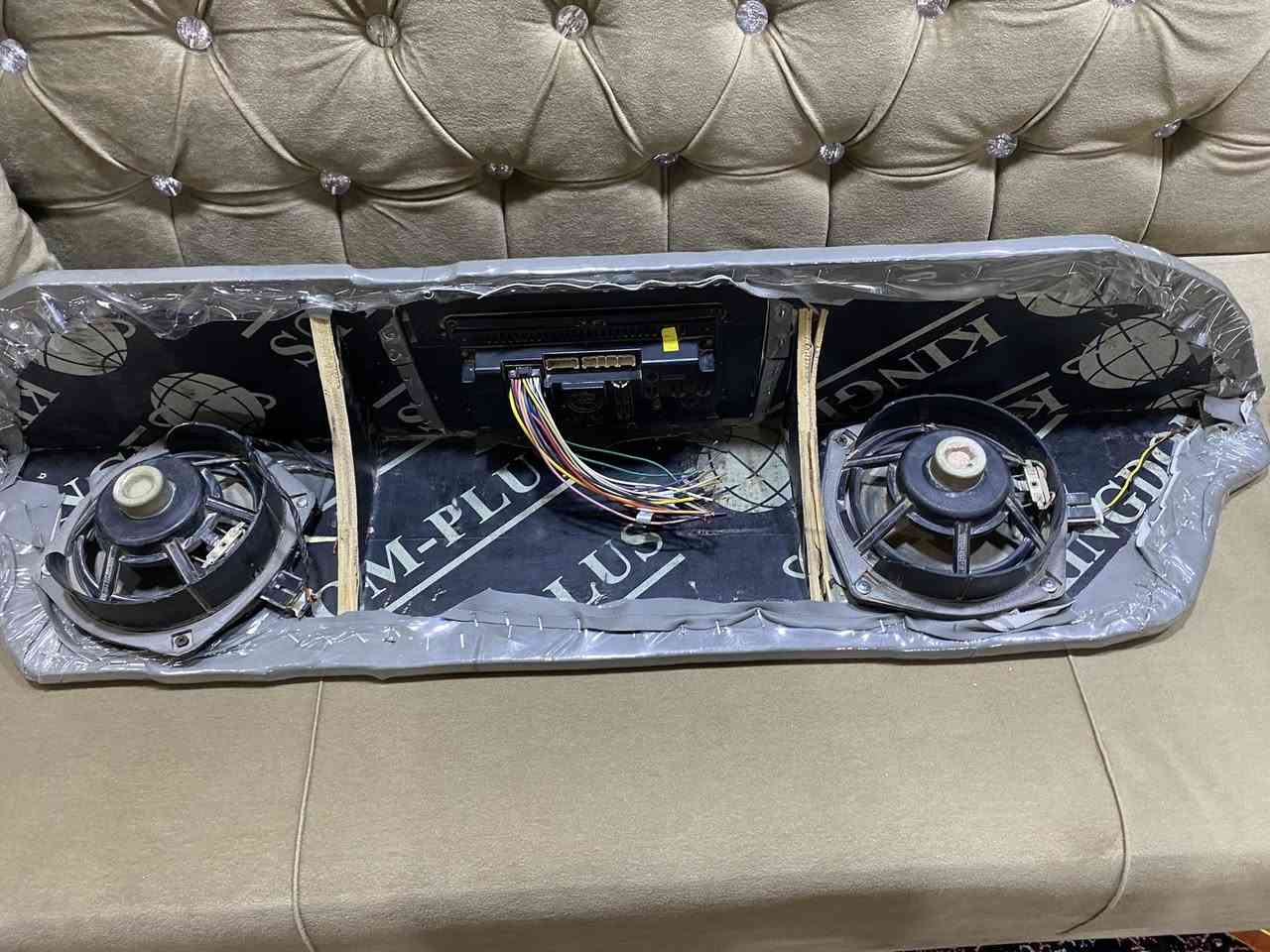 السلام عليكم سماعات مضخم اصلي + شاشه تاب اصليه والقياسات كدامكم لل استفسار رقمي *********** وبي واتساب هم السعر خاص 
وتحياتي للجميع ❤️
