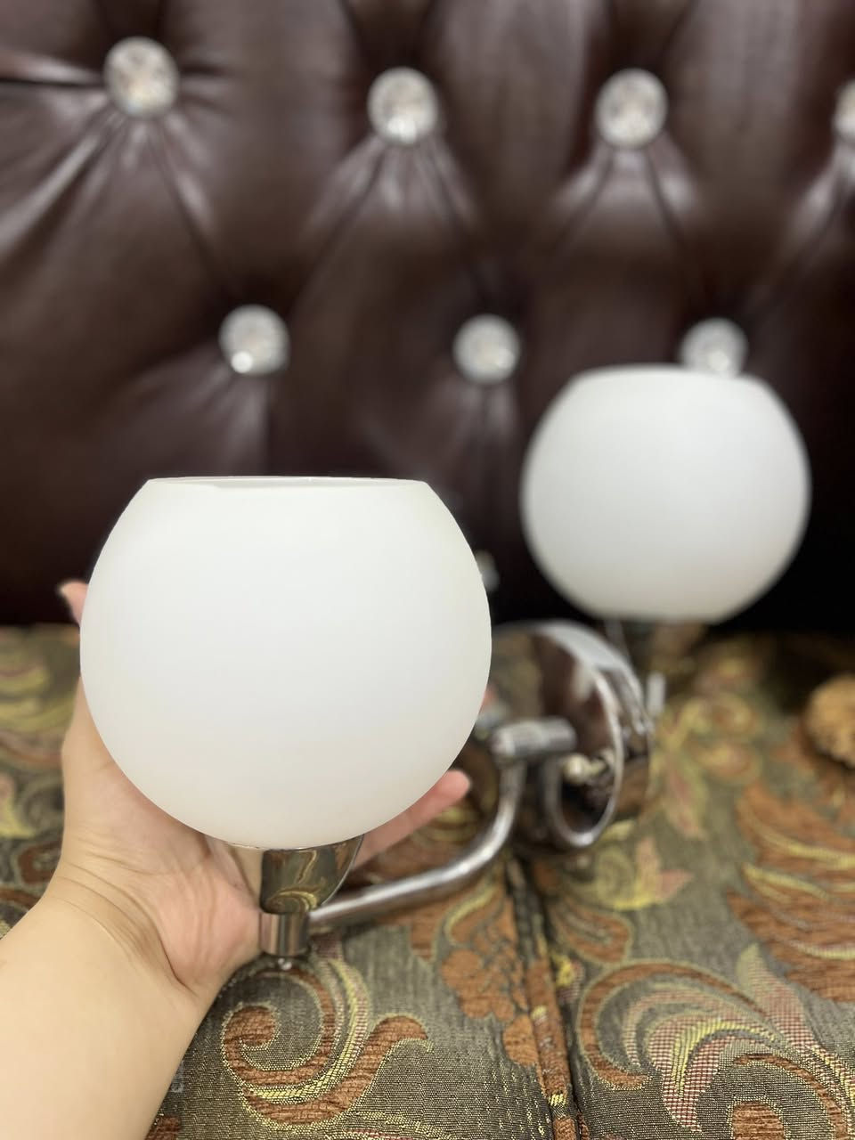 للبيع …
طبله وسطيه سعرها ٣٠ قفل 
ثريات بيض ثنين سعرهن ٢٥ جددد كلش استخدام شهر 
الثريات الكبار سعرهن ٢٠ بيهن ضوه اصفر فقط شغالات 

مكاني الناصريه قرب المدينه المائيه 
الشراي يدخلي خاص


**إذا كنت صاحب هذا الإعلان وتريد حذفه لأي سبب، رجاءا أرسل رسالة إلى الدعم الفني**