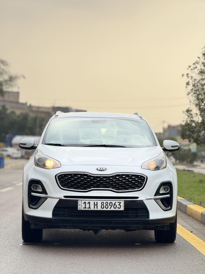 السلام عليكم 
للبيع كيا سبورتج خليجي
 الموديل 2020
سياره جديده مكفوله كفاله عامه
من الصبغ ولفتح ولبارد وشخط
ونص فول الشركه الدولية
 رقم بغداد نكليزي بسمي 
تخم تاير قبل شهر شاده 
سياره كامله بدون نقص ابد متعوب عليها 
وتجي تفحص وين ما يعجبك 
وسونار مرفق بل منشور
السعر(١٩٨) وبيه مجال حك الجيه 
مكاني بغداد 
الاستفسار***********
