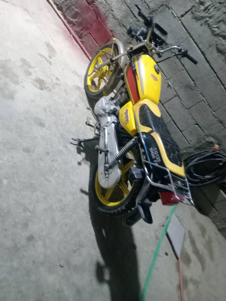 سلام عليكم دراجه للبيع موديل 2021 مكان الشراع السعر قيم بل يحبه الله الستفسار ***********
