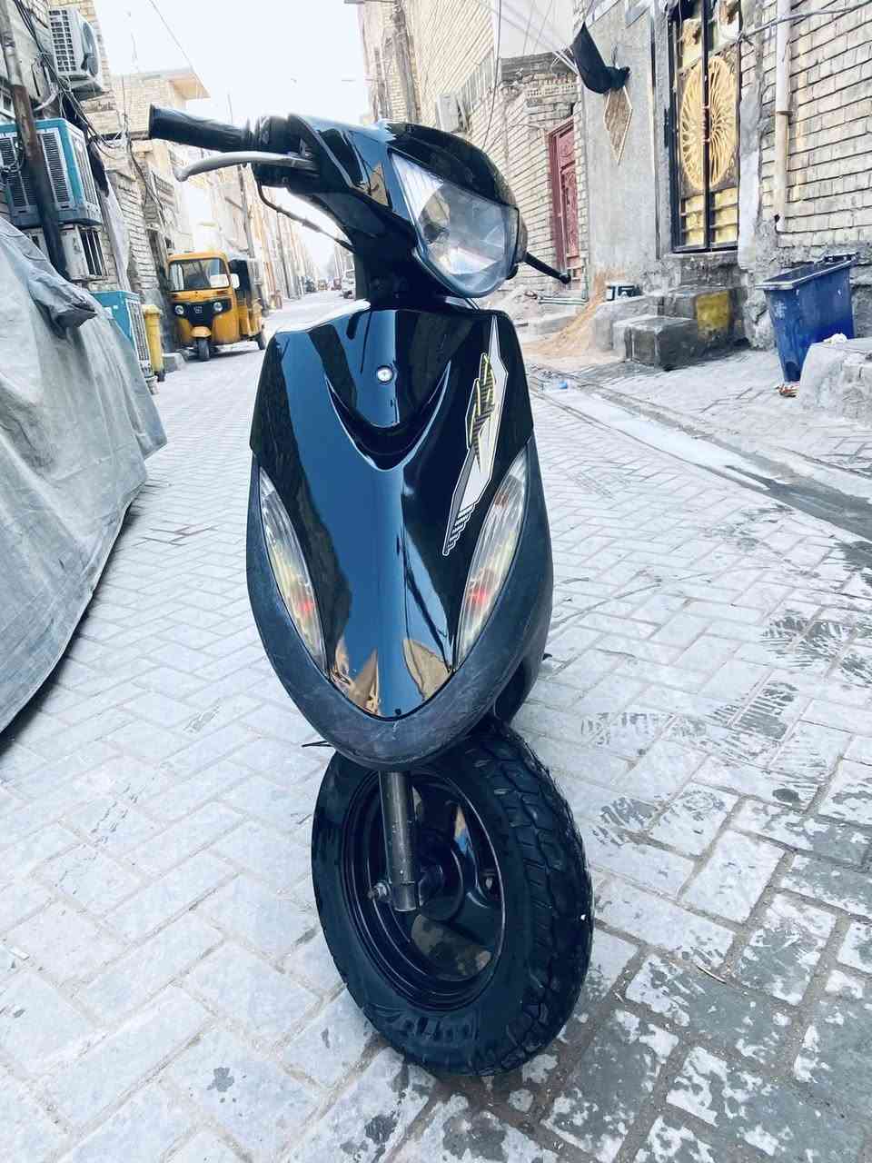 سلام عليكم دراجه ماكس الدراجه صارلها شهرين من نازله من الرمبه كفاله عامه بوشه ٥٥ بلاد بلاد 
مكاني بغداد السعر ٨٥٠وبيها مجال  الرقم واتساب فقط ***********
