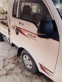 كيا حمل البيع موديل 2024 ماشية 21الف مية مكفولة من كل ضربة السعر 170 و...