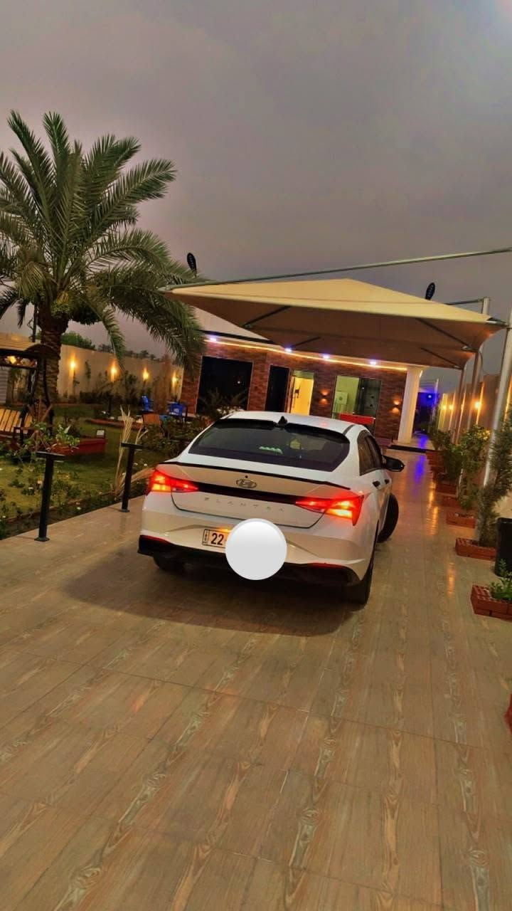 ابيع مستعجل
‏السلام عليكم للبيع 21  صبغ جاملغ وربع الباب  مكانها بغداد ***********
‏
‏سنوية جديد 

‏🛑محرك 2000 Doch دوش
‏
‏🛑 بصمه تشغيل وابواب وجنطه
‏
‏🛑 تشغيل عن بعد ⚡️
‏
‏🛑 جنطه ذكيه تفتح اوتو عند الاقتراب🚶🏻‍♂️‏
‏
‏🛑رادارات 360 درجه
‏
‏🛑رادار جانبي النقطه العمياء ⚠️
‏
‏🛑رادار خلفي ‼️ 🛑رادار امامي ❗️
‏
‏🛑تحديد مسار+ سياقة آليه
‏
‏🛑توقف ذاتي 🚳 عند الاقتراب من سياره 
‏
‏🛑كامره دوراه 
‏
‏🛑شاشة لمس نفكيشن 📲Wi_Fi/ Gps/  تدعم نظام Android Auto +Car play 
‏
‏🛑ول تحكم ستيرن
‏
‏🛑كروز مثبت سرعه 
‏
‏🛑ثلاث وضعيات قيادة 
‏
‏🛑Smart-Sport-Normal
‏
‏🛑 داخل اسود
‏
‏🛑منافذ Usp //12v
‏
‏󄙆ظام ABS/مانع انزلاق
‏
‏🛑شاشه ظبط بل دشبول
‏
‏? حساس اطارات
