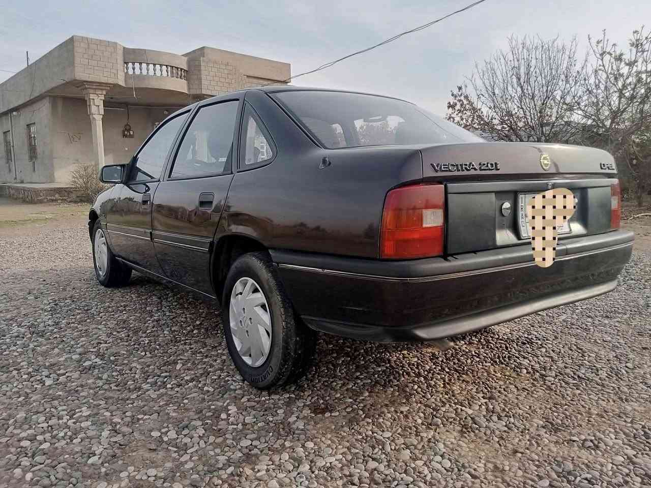 موديل 91
محرك شرط لاتنقيص ولاتبخير 

كير عل ثالث يفلت فقط

سيارة لاصرف ولانفخ من التبديلة للتبديلة 

ارفلو مظبوط نوزلات مظبوطة 

قطارة بلبانزين 

ترايك بغداد 

رقم الماني سنوية مامنتهية اني شرعيها وكالة وتحويل 

السعر 40 وبيها مجال للشراي 

سيارة حلوة ونظيفة وشوف العين يبري الذمة

***********
