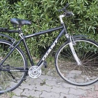 جينت كروس ٣٤٠٠ • حجم ٧٠٠c • مكينة خلفية خربانة