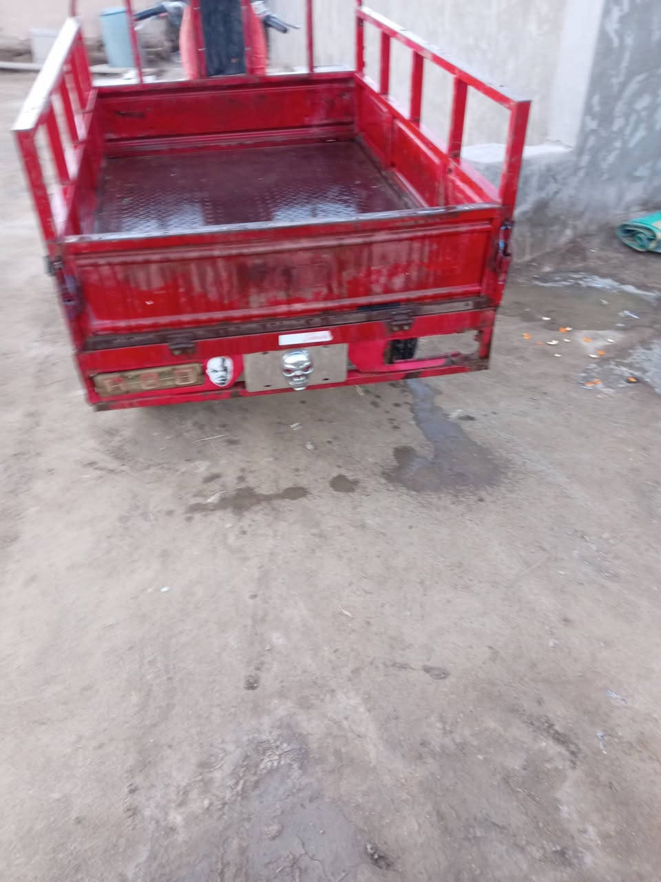 سلام عليكم ستوته لبيع مديل ١٨ اوراق بسمي واكيله حيدر جبرين مكفول كفاله عامه الشراي  ***********
مكان مشخاب بسوك شعلان السعر ١٣٥٠
