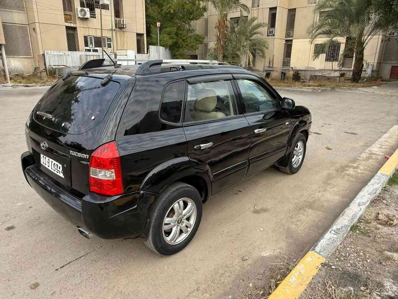 سلام عليكم توسان 2008 خليجي للبيع سياره حلوه نضيفه كير مكينه جدد تبريد ثلج تدفئه شغاله رقم بغداد الجديد بسمي تخم تاير قبل شهر مشدود ترايك وين يعجبك اطلع طخه ب بنيد وطخه ب باب صبغتهن للجماليه السعر 108 الاستفسار اتصل مكان السياره بغداد 
***********
