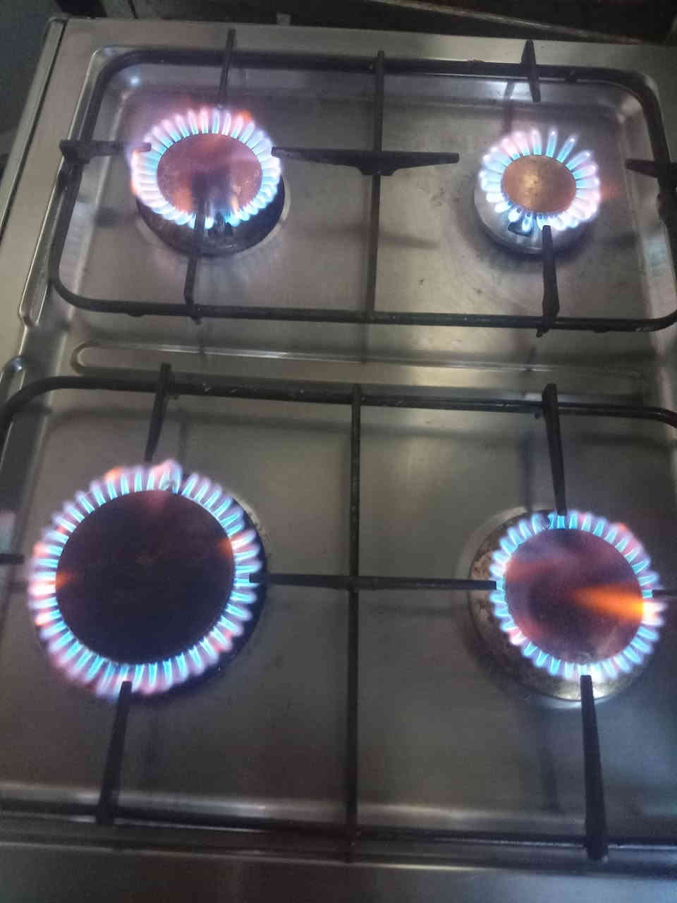 فريش مصري ع الفحص ب٧٠ قفل بدون عمله المكان حله *********** واتساب
