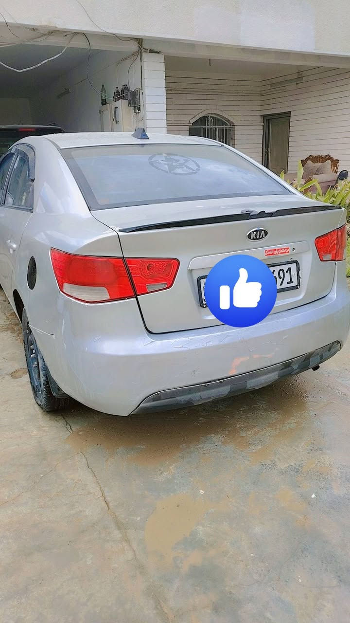 كيا فورتي 2009
سياره خير من الله 
صدر جديد وتخم تاير
شاش وتنته وشاير بل مري
سياره مصبوغه جمالي جانه بي جراد 
ضرر البلادي بل جامرغ الخلفي معجون شبر
سنوي 31 بسمي
مكاني صلاح الدين 
هذه رقم صاحب السيارة ***********
