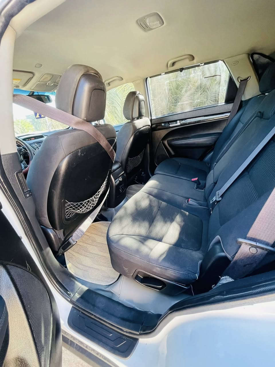 سورنتو ٢٠١٤ امريكي ٦سلندر  سبعه راكب ٣ قطع تبريد رقم بغداد مؤرشفه تحويل مباشر ضررها تبديل جنطه فقط وجاملغ خلفي اما الصبغ كصه القماره ونص البنيد وباب تكشير فقط تبريد شغال فورويل 
نظيفه السياره ماشيه ١٧٠ 
السونار مرفق وي الصور
مكانها سماوه 
السعر ١٤٥ 
***********
