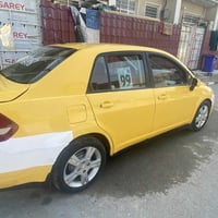 نيسان فيرسا ٢٠٠٩ رقم قادسية انكليزي مابيها لاصرف ولاتبخير سياره نضيفه ...