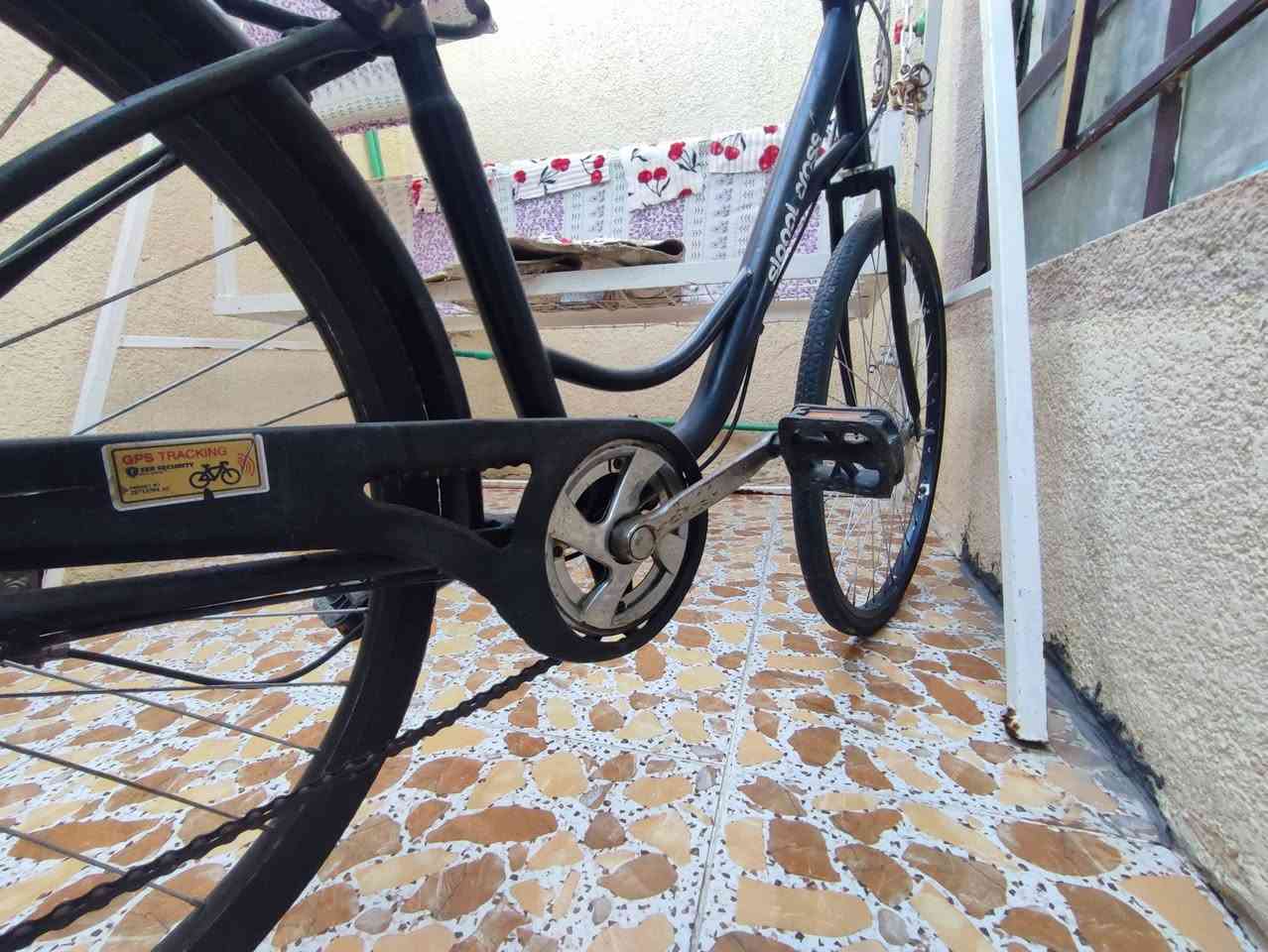 السلام عليكم ورحمة الله وبركاته عندي اغراض للبيع عاكسة وميزان ومكناسة كهربائية وبايسكل وتنور كهربائي الكل شغال وبيه ضمان فحص 
هذا رقمي *********** 
وكل الاغراض بيهن مجال العاكسة بس سعرها 100 وبيها مجال البايسكل 60 الميزان 15 والمكناسة الكهربائية 45  والتنور الكهربائي 15
