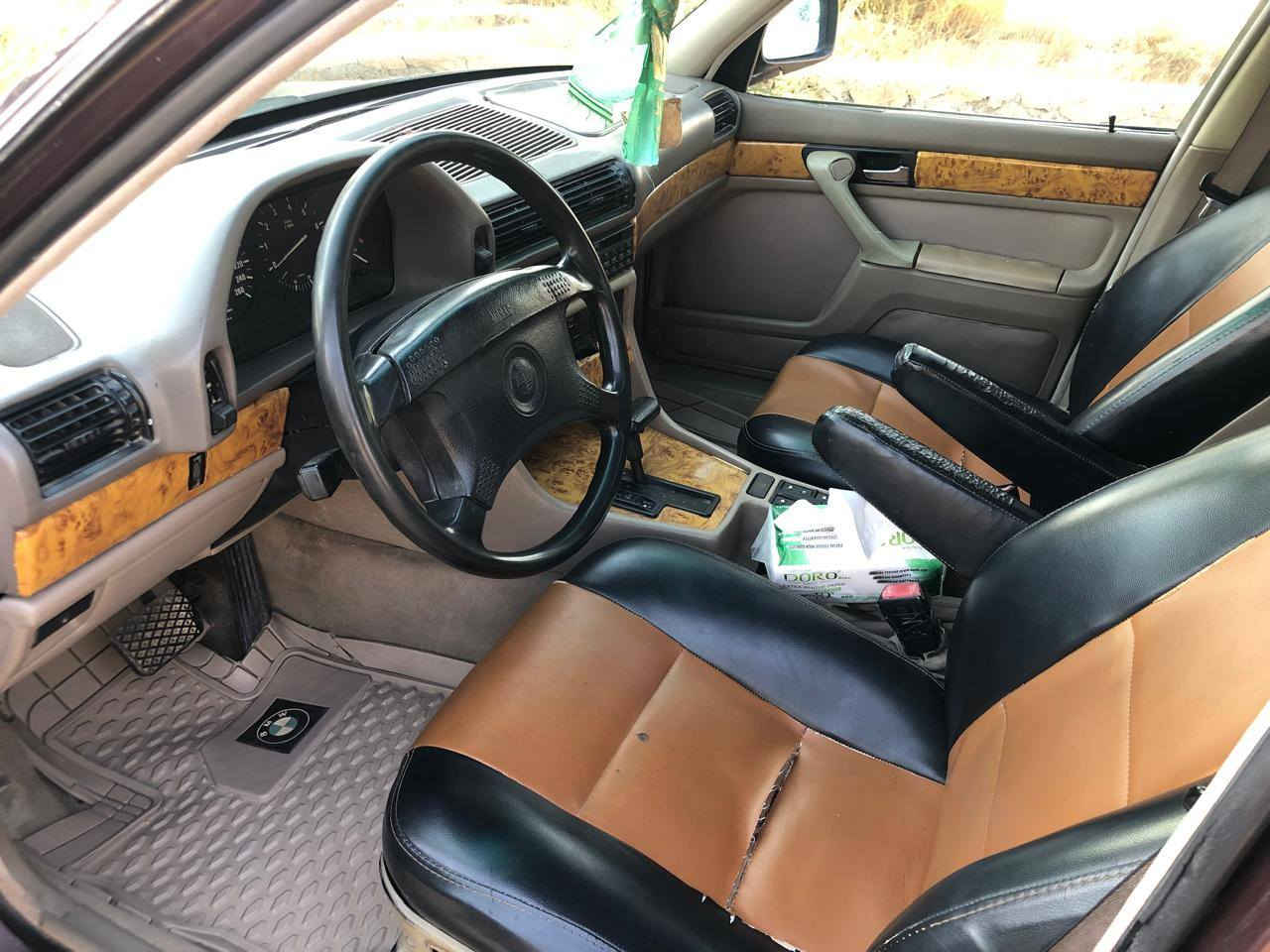 بي ام موديل 93 محرك مفتوح سياره فول لبيع رقم بغداد   مكان زويه البنمر سعر 65 وبيه مجال شراي ***********
