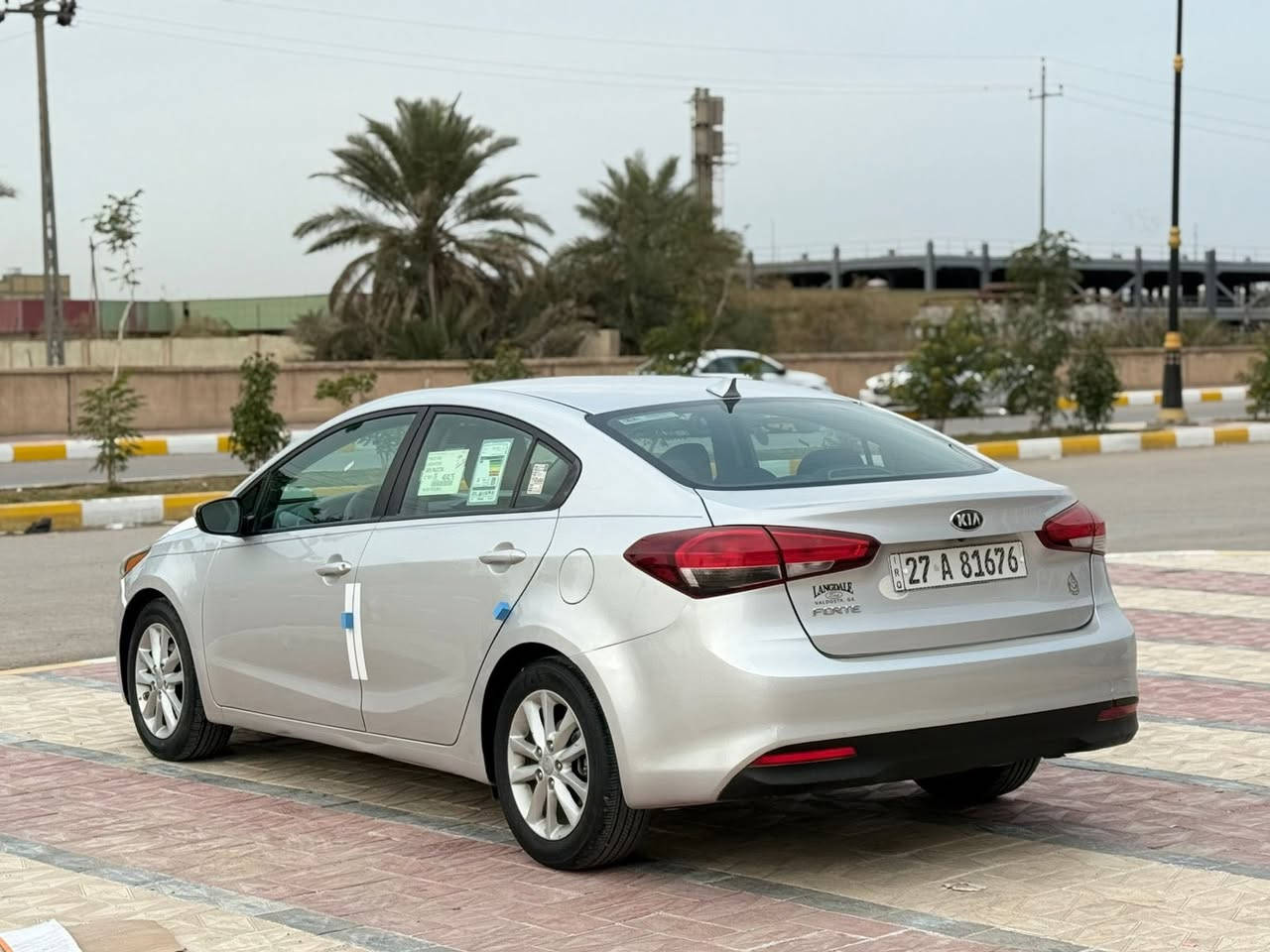 الهم صلي على محمد والي محمد
كيه فورتي 
موديل:2018
وارد امريكي السونار مرفق بل منشور
موصفات:
كامره خلفيه 
حساس امامي خلفي 
شاشه 
مكينه:2000دوش
ماشيه 100الف 
السياره جديده كلش تاخذه ما تصرف عليه الف 
احلى من الصور 
مكانه:ناصريه مركز 
للستفسار: ‭٠٧٨٢ ٢٨٤ ٠٨٩٦‬

‭٠٧٧٦ ٤٥٥ ٤٧٩٧‬
