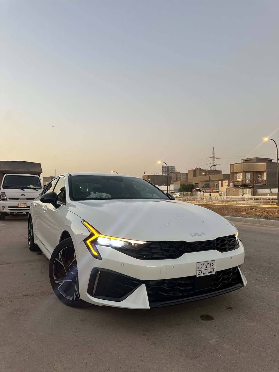 يا الله للبيع بدون مروس K5 2025 حادثها فقط بنيد مبدل مال تفصيخ بدون  دواخل بدون شواصي ماشيه فقط 1700ميل يعني فول  مواصفات جتي لاين 2750كيلو متر السياره بحالة الوكالة  تترقم جميع المحافظات للتواصل ***********
