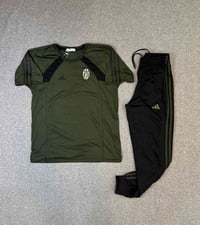 خامة سوري • مقاسات L-XL-XXL-3X • ١٦ قطعة