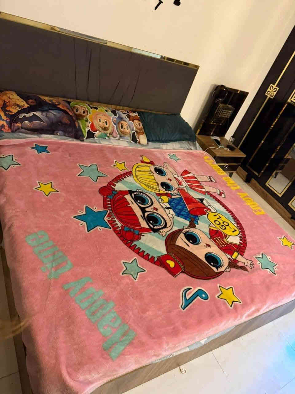 غرفه تركيه اسود الون مثل ماموضح كدامكم باب سلايت السعر 450وبيها مجال مكان بسمايه للتواصل ***********(مكلف بلنشر)
