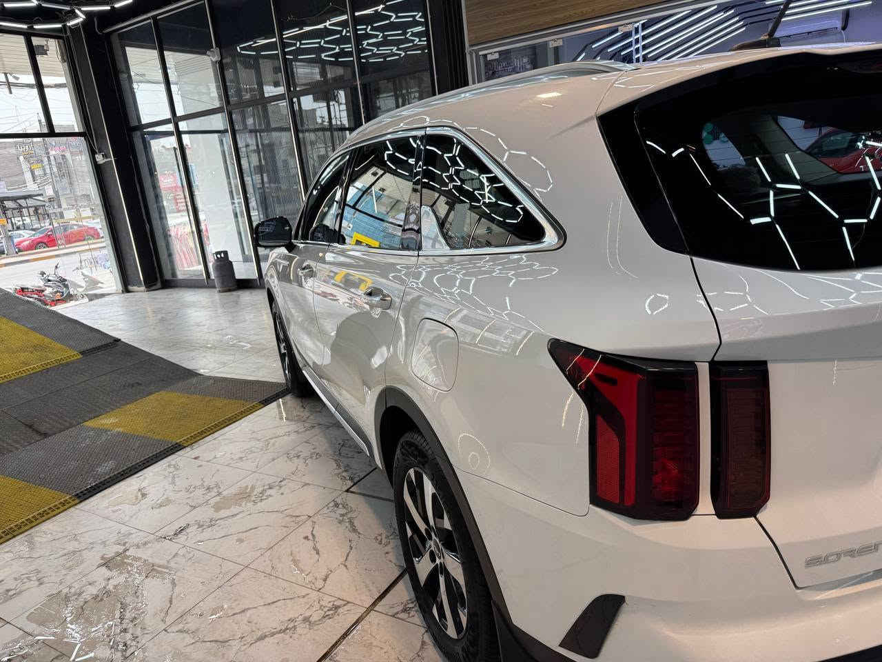 كيا سورنتو خليجي 2023
محرك 4 سلندر مفتوح
5 راكب 
عداد 65 كيلو
مكان السيارة بغداد الكرخ 
السعر 219
للأستفسار *********** بغداد, العراق
