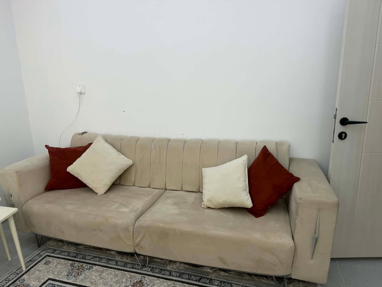 التخم تركي 10نفر موديل جديد فول نضافه سعر430الف مكان كلار 
***********
