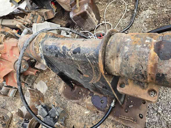 ***********
***********
دنانير 16 
والسعر عل رقم وتدلل
