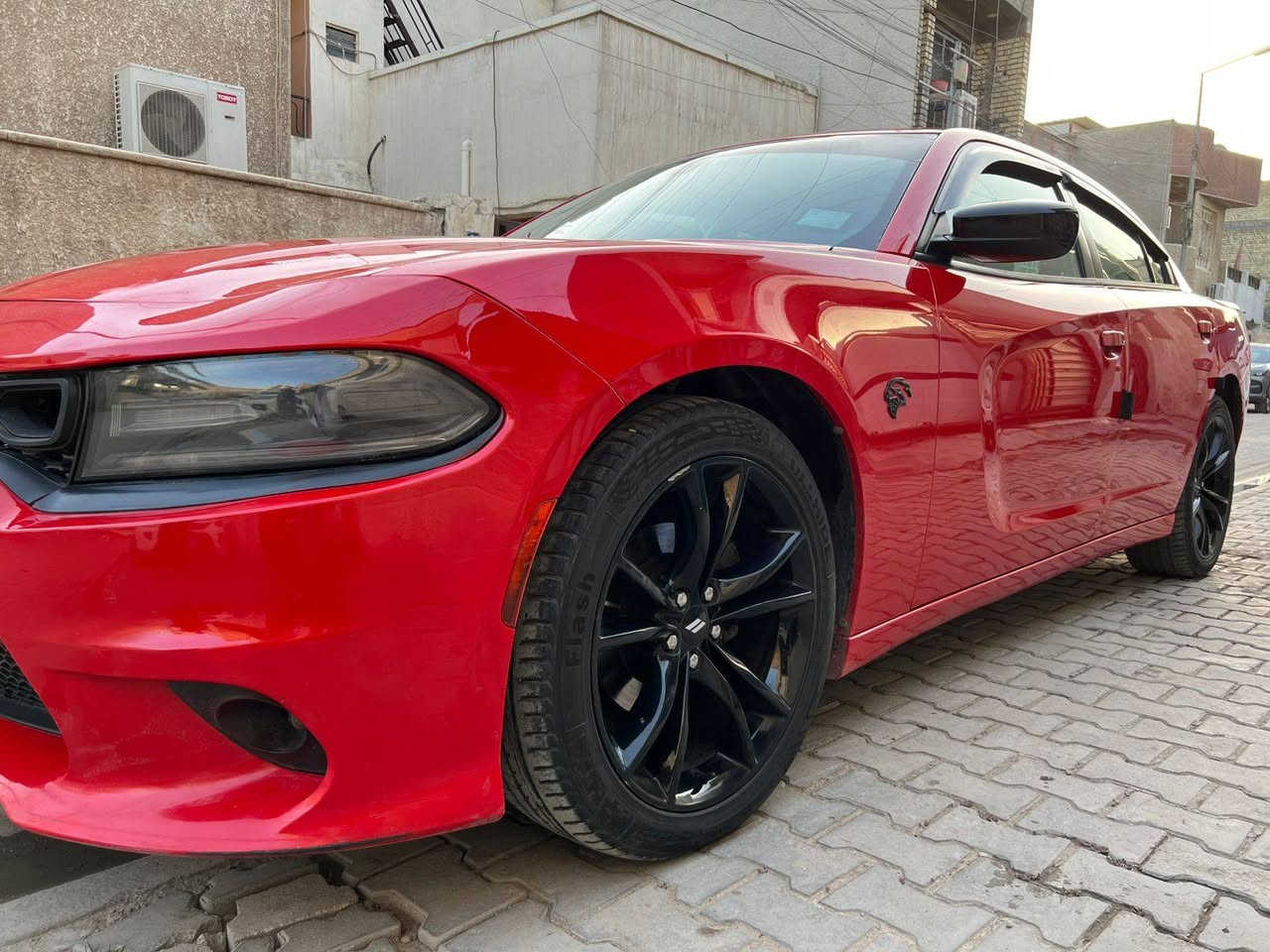 جارجر2018 لون احمر رقم بغداد
بلاك توب  sxt
شاشه كار بلاي كشن كهرباء سائق 
ماشيه 60 الف ميل  قابل للزياده 
حادثها. فقط براكيت دعاميه  ودعاميه مبدله 
وصبغ ربع  بنيد اثر جراد بدون ايرباك 
ادامه كامله على المحرك تخم تاير جديد 
ملاحظه سياره صار عليها فلو اويل. وممبين
***********
