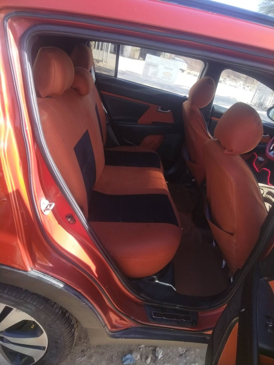 سبورتج خليجي 2013 لون مميز مشمشي  كير محرك حداديه تخم تاير كله جديد  دوشمه سياره مال جناي وجاهزه  محرك 2400 دوش  رقم بغداد نگليزي بسمي
فول مواصفات للاخير بصمه  بنوا  راما  ڤي ايبي.....
  السياره  صبغ عام   السعر 110 وبيها حك الجيه 
اخوان رجآ اقره المنشور زين  قبل التواصل 
      مكان بابل للاستفسار   ***********
