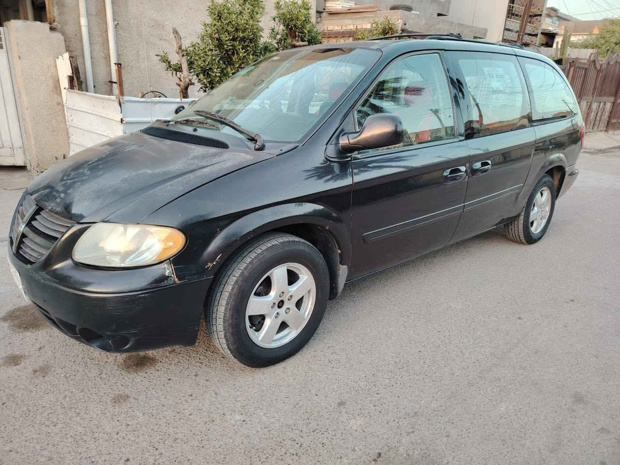 السلام عليكم دووج كرفان موديل 2006 لون اسود محرك 3800 الطويلة كشنات سياحي بلع تبريد ثلاث قطع تخم تاير كير + محرك خير من الله جراد بسيط بنيد + قمارة رقم بغداد الماني سعر 68 ورقة وبيه مجال بسيط للاستفسار اكثر الاتصال على الرقم ***********
