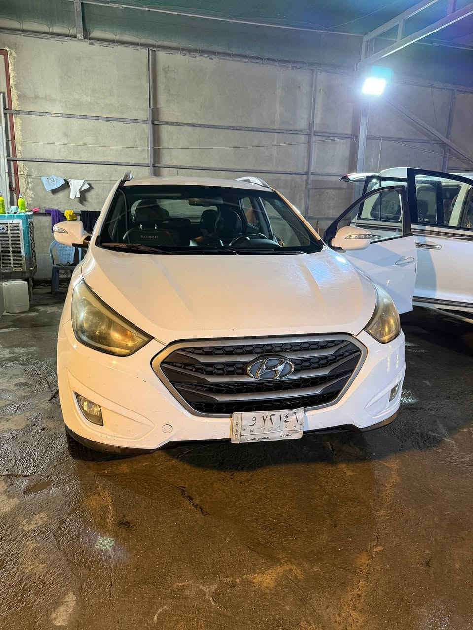 السلام عليكم توسان 2015 خليجي للبيع
بصمة (عمل يد) ✅
تشغيل عن بعد ✅
قطعتين تبريد ✅ 
تحكمات ستيرن ✅ 
ترحيب ✅ 

رقم بغداد بيها قطعتين صبغ موضحة بالسونار 
السعر المطلوب 145 ورقة وبيها مجال 
***********
