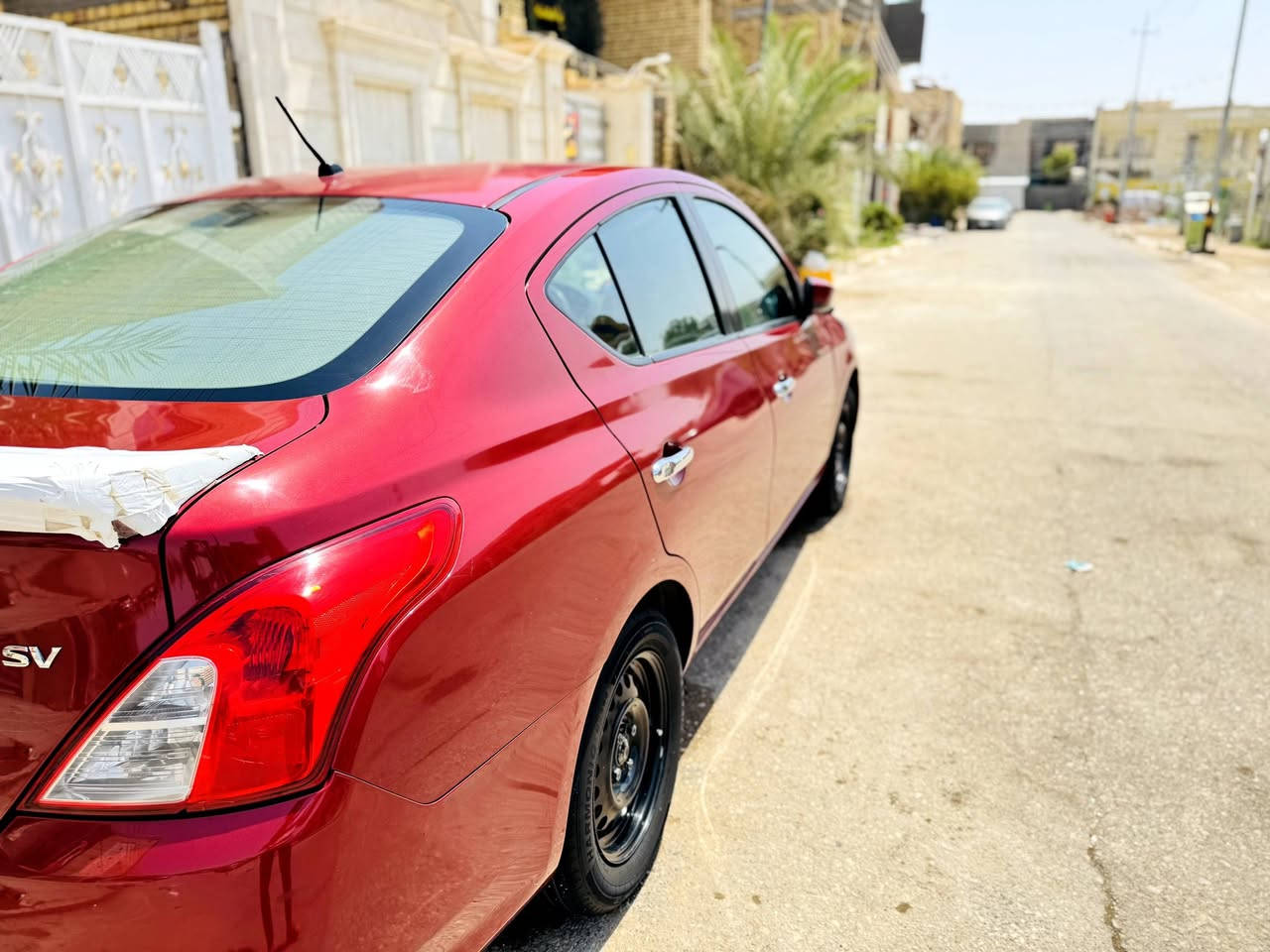 سلام عليكم نيسان فيرسا 2019 باسمي بيه بنبد وجاملغ بدون دواخل. سياره جديده نضيفه. فول اعلى فئه مابيه اي نقص. مكاني ناصريه مركز ( سعره ٩٥ وبيه مجال)***********
