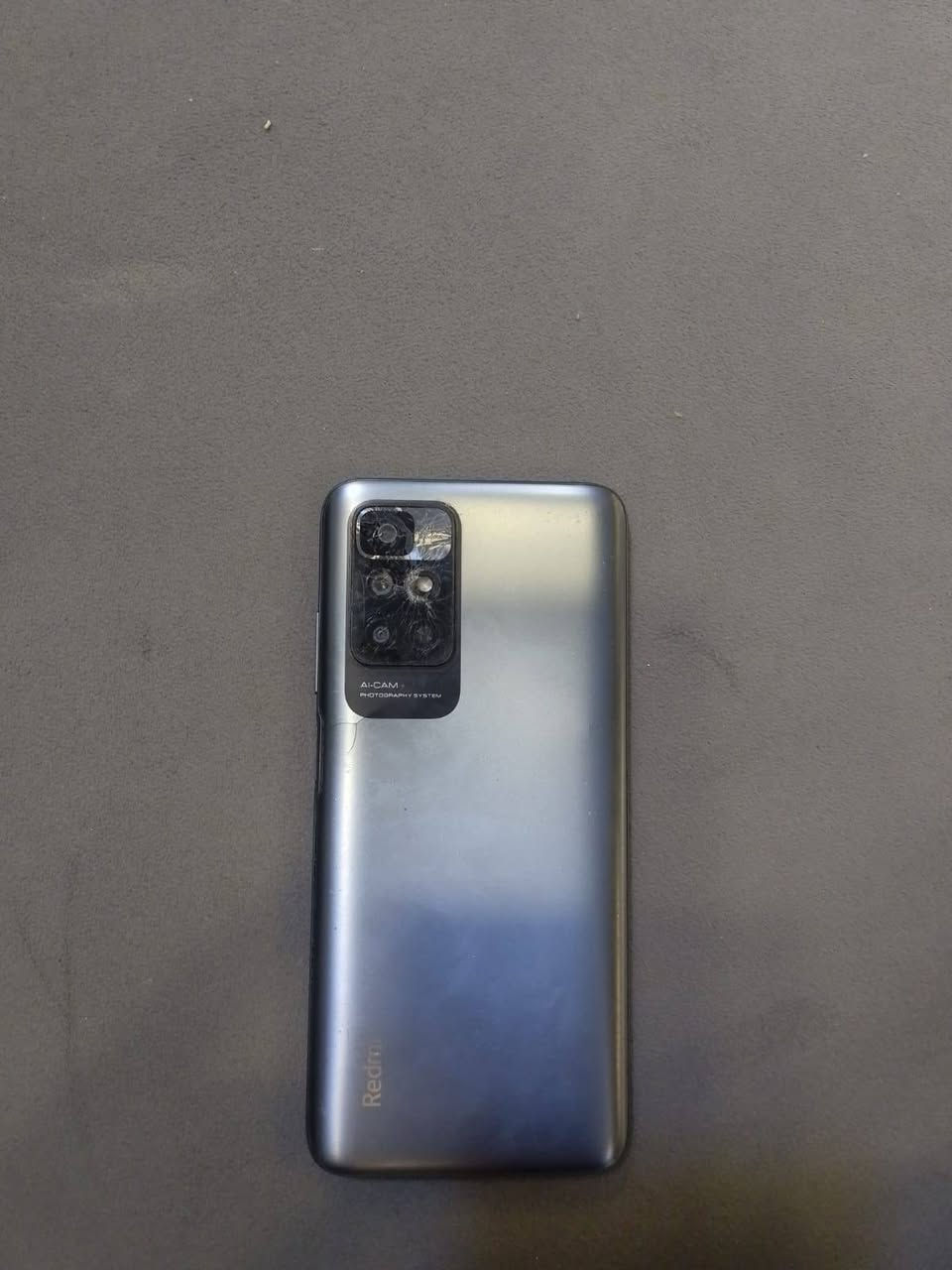 للبيع هاتف Redmi 10 سعة 128GB.
الجهاز يشتغل بصورة طبيعية، الشاشة مكسورة وبحاجة إلى تبديل . البطارية جيدة وجميع الوظائف الأساسية 
السعر 80 وبيه مجال 
- سعة التخزين: 128GB
للاستفسار مراسلة خاص.


**إذا كنت صاحب هذا الإعلان وتريد حذفه لأي سبب، رجاءا أرسل رسالة إلى الدعم الفني**