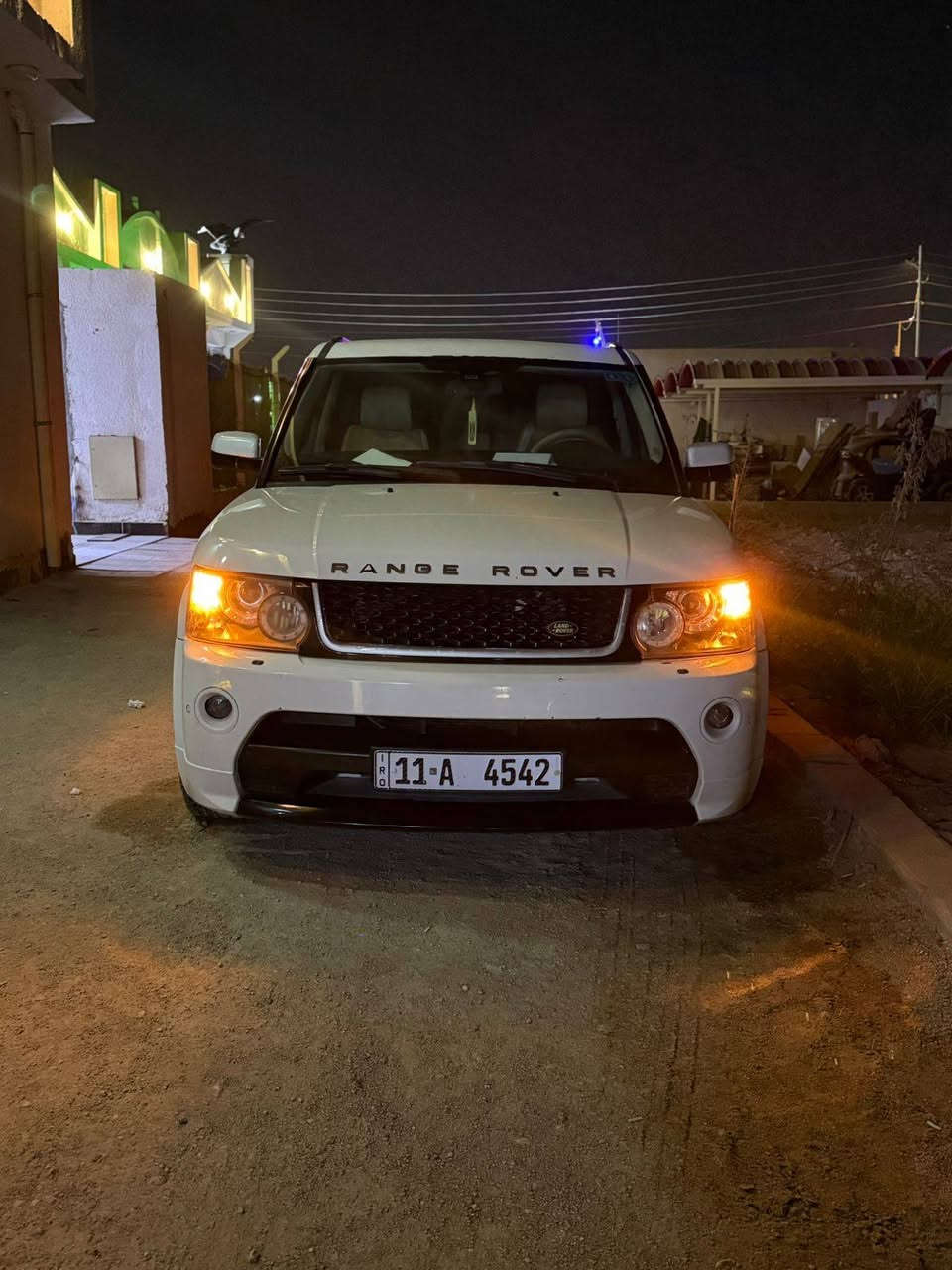 رانج روفر سبورت سوبر بدون ضربة او صبغ 
2007محدث 2013 فول 
مكينه سوبر جديده 
سياره جاهزة رقم بغداد تحويل مباشر 
السعر125مكان البصرة ابو الخصيب 
*********** البصرة, العراق
