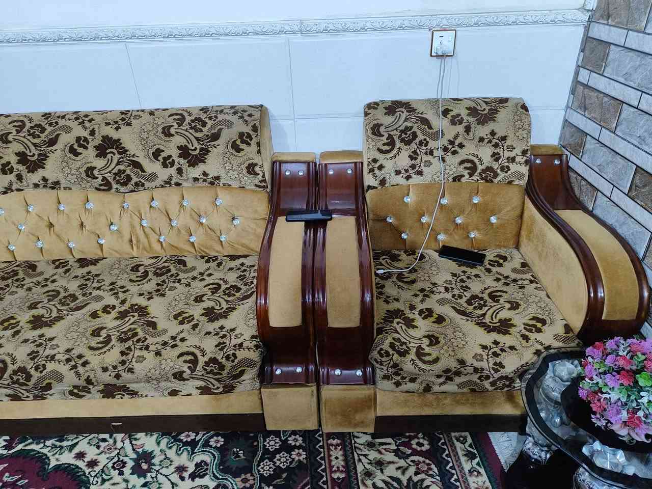 سلام عليكم تخم ونص للبيع سعر 350 بي مجال لاتصال على الرقم ***********
