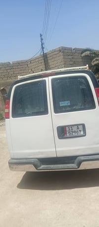 سيارة سفانة • فان 2009 • سيارة عائلية • باب ستلايت • تبريد سبلت • تاير...