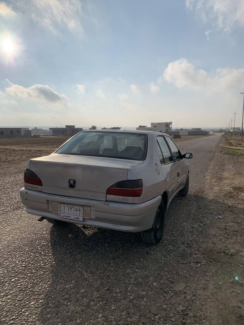 السلام عليكم 
للبيع سياره بيجو #موديل 2003 
رقم #نينوى الماني تحويل مباشر 
صدر تايرات جدد كهربائيات كلها شغاله 
سياره حلوه مال جناي بدون صبغ بيها تقحيل 
محرك محور (كابريته) بس بي صرف عايزو تعمير 
والباقي شرط الشراي يتصل :*********** 
#السعر 32 وبي مجال قليل 
(مو شراي لاتتعبني ولا اتعبك)
