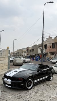 موستنك جيتي GT للبيع موديل 2012 رقم بغداد حادثه جاملغ خلفي بيه قطع صبغ...