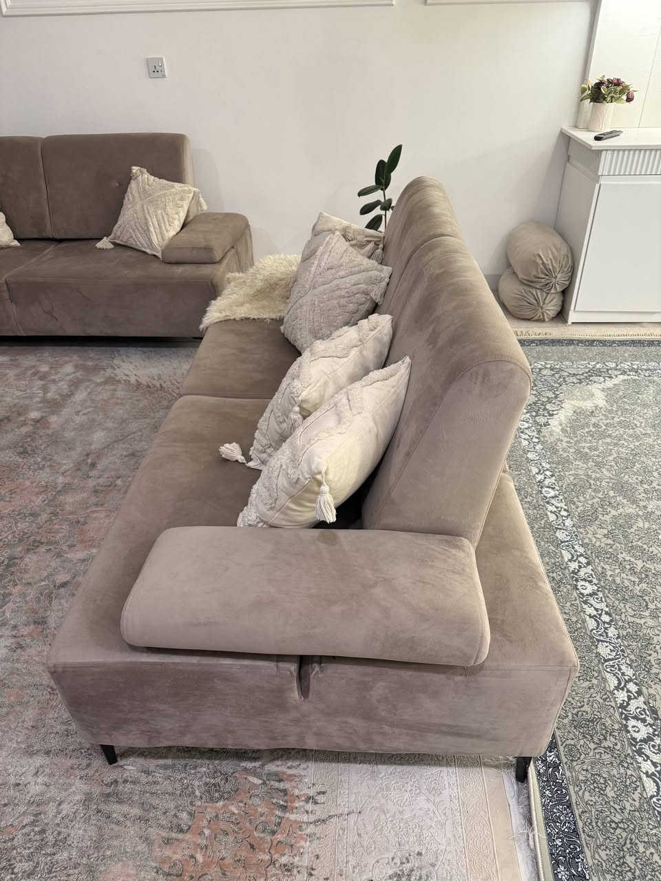 تاقميك قه نه فه ي ده ستكرد ١٠ نه فه ري زؤر كه م به كارهاتوه شان جه ك + سيستمي + تبلك 
***********
