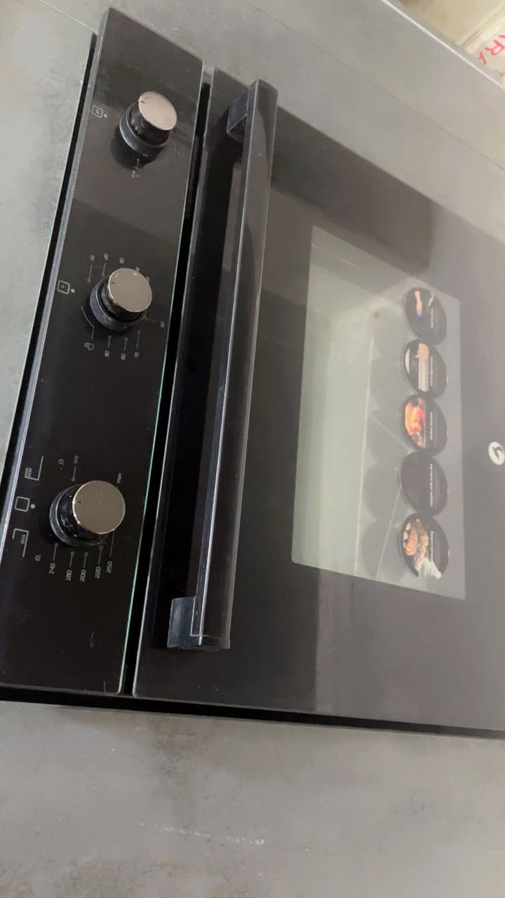 فرن غازي يصير داخل الكاونتر (بلت ان) جديد غير مستعمل ويحتوي ع صواني عدد اثنان كبير مع شواية دجاج ومروحة داخلية 
من شركة white whale

سبب البيع مو قياس الكاونتر الي اني صممتة اشتريتة من بغداد ب390
ابيعة على 300
قياس 60x 60 
العنوان بعقوبة


**إذا كنت صاحب هذا الإعلان وتريد حذفه لأي سبب، رجاءا أرسل رسالة إلى الدعم الفني**