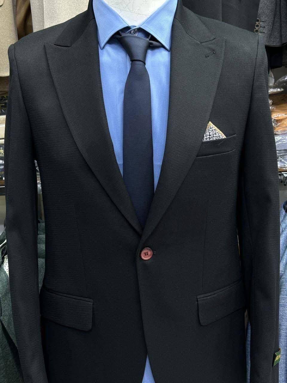 ✨ بفضل الله وكرمه ✨

يسرّنا في أزياء مكي الدلفي أن نعلن عن وصول الوجبة الجديدة بدلات التخرج 🤵🏻‍♂️
وذلك تزامنًا مع مناسبات التخرج الجامعية  ❤️

نسأل الله أن يكون مستقبل خير وبركة على الجميع، ونسعد بخدمتكم وتوفير أجمل الموديلات والستايلات الرجالية.

🔹 وصلت الوجبه الجديده من
بدلات التخرج لون اسود فقط موديل سراوين  و موديل 3 قطع 
  قياسات 
(44-45-46-48-50-52-54-56-58)

📍 العنوان: واسط - الكوت 🌺

📞 للاستفسار:
***********
***********

✨ نتشرف بزيارتكم دائمًا ونسعد بثقتكم بنا ✨

#ازياء_مكي_الدلفي
#ساحة_العامل_شارع_الف_عافية_مقابل_حميد_كرزات_مجمع_بلادي_ازياء_مكي_الدلفي
#ملابس_رجالية #ستايل_عراقي #أزياء_رجالية
#عروض_العيد #ملابس_العيد #موضة_رجالية
