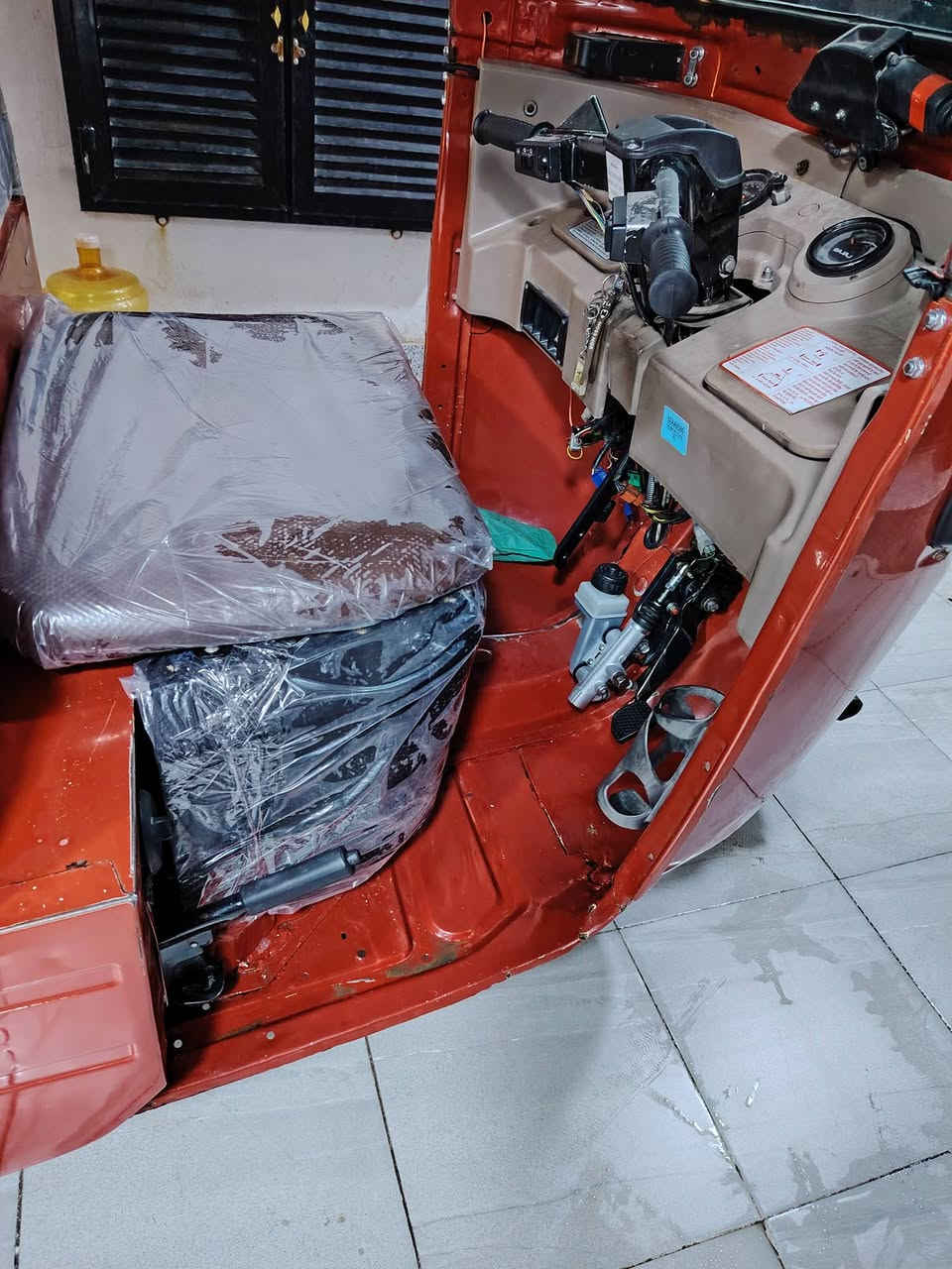 سلام وعليكم تكتك للبيع موديل 2018 معمره فقط دوس   رقم ***********
