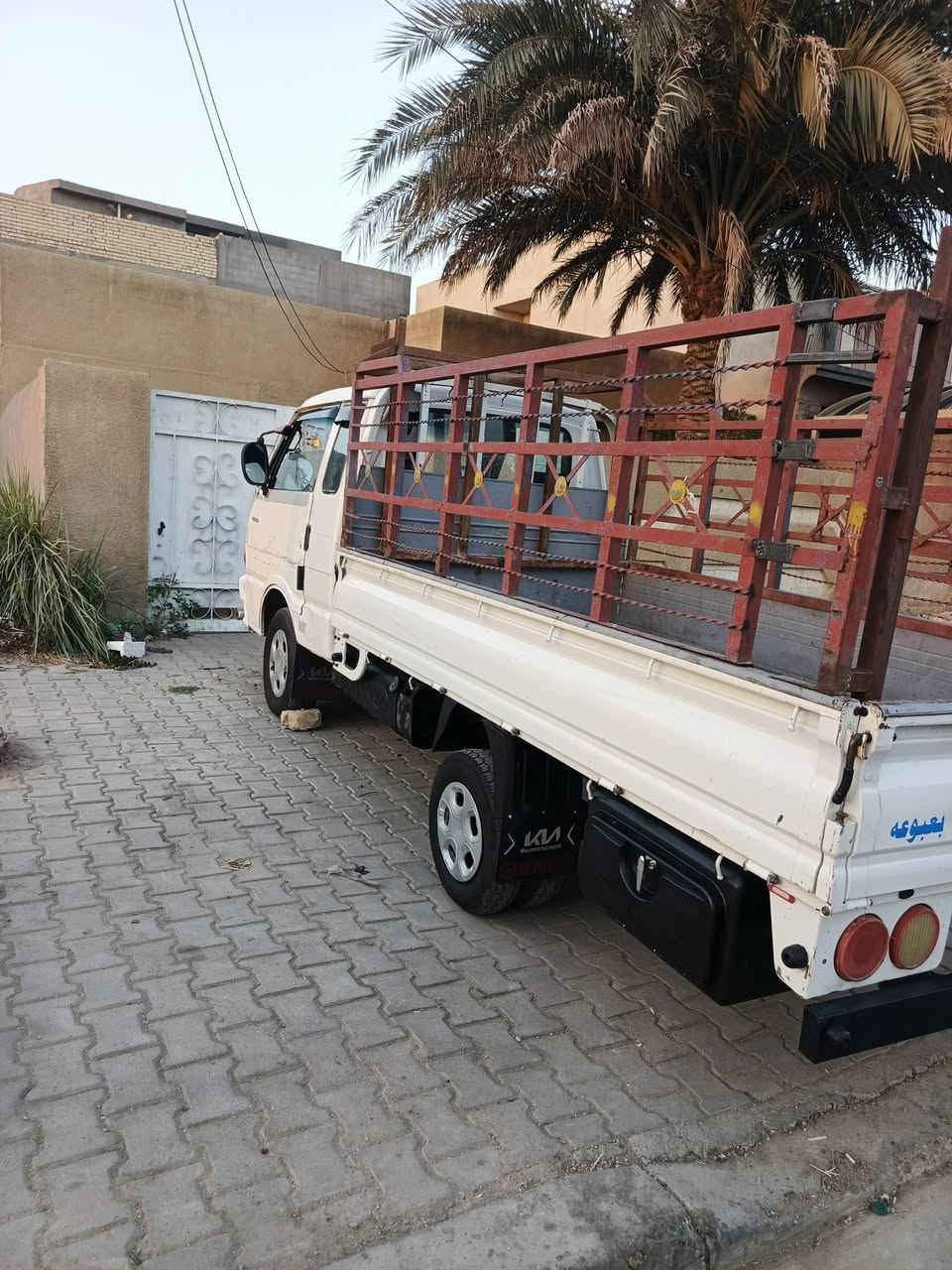 السلام عليكم كيا بنجو جيرو محرك واكسل وشاصي مقفولات حداديه جديده نشط ستيرن جديد تخم تاير صار لي شهر من شاده جديد سياره خير من الله جاهزه بوجهك للشارع رقم واسط الماني سنويه تفاصيل مستمسكات راعيها عدي قبيحه بدون راعي تكفل سرقه وقانونيات والعشائر حصه غاز مكفوله سياره جاهزه خير من الله راعيها بالديوانيه رقم تليفونه عندي اعطيه اياه وهو يخابره راعيها ما يطلب عليها بس بعيد وانا ما اروح احولها انا ابيعها بدون راعي اللي يريد هو يروح يحولها بسعر 35 العنوان بغداد المدائن رقم الهاتف***********
