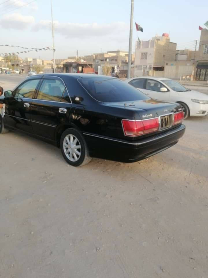 ملكه للبيع موديل ٢٠٠٣اصل مدفوع كمرك بسمي قرار ٤٨ باقي بس الرقم اللون اسود فحمي كفاله عامه باليابان والعراق حتى الدعاميات فول مواصفات ماعده الفتحه بريحة الشركه ولزكة الشركه بالجامه الاماميه كرستال اصل ديفور الجبير شاصي ٧٥ لايث زنون بلادي المرايات الجانبية شفط تبريد أمامي وخلفي ثلج مع ثلاجه خلفيه دبل شاشه كامره خلفيه ٤ دكم كشنات ٤كهربائي وذاكره استيرن كهربائي برده خلفيه اريل كهربائي السعر ١١٠ ورقه وبيه مجال الموبايل ***********الأثير واتساب والرقم الثاني *********** بلاء زحمه الميعجه المنشور يعبره
