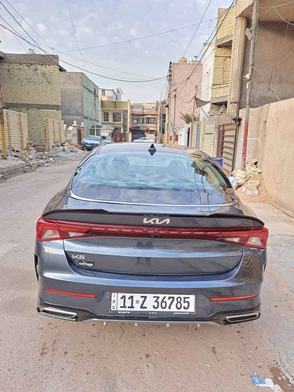 السلام عليكم 
كيا k5 lxs 2023
وارد امريكي 
 حادث خلفي بيها قبغ جنطة مبدل تفصيخ ومصبوغ وحوض بارد 
وجاملغ خلف السائق وبين البابتين الجهة اليمنى بارد وتكحيل
بدون ايرباك وبدون شاصي 
ماشية ٢٢ الف ميل 
رقم بغداد بأسمي 
مواصفاتها معروفة 
السعر ١٦٨ وبيها مجال قليل 
عنوان شهداء السيدية 
للتواصل واتساب 
***********
