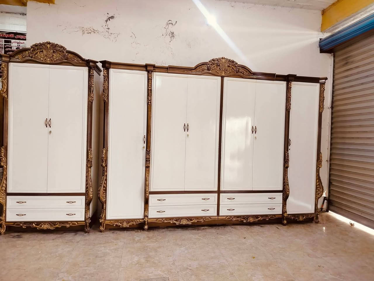 ‏السلام عليكم غرفه استخدام اسبوع عنوان واسط العزيزيه شارع التربيه يوجد واتساب .‏‪0782 598 8385‬‏

