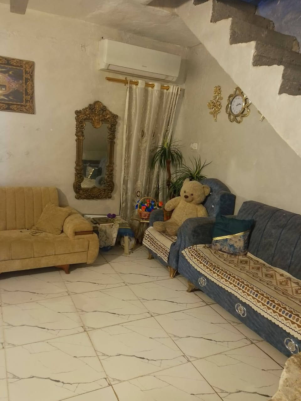 دار للبيع طابو صرف مساحة ١٢٠واقع حال ١٤٨السعر ١٦٠ وبي مجال


**إذا كنت صاحب هذا الإعلان وتريد حذفه لأي سبب، رجاءا أرسل رسالة إلى الدعم الفني**