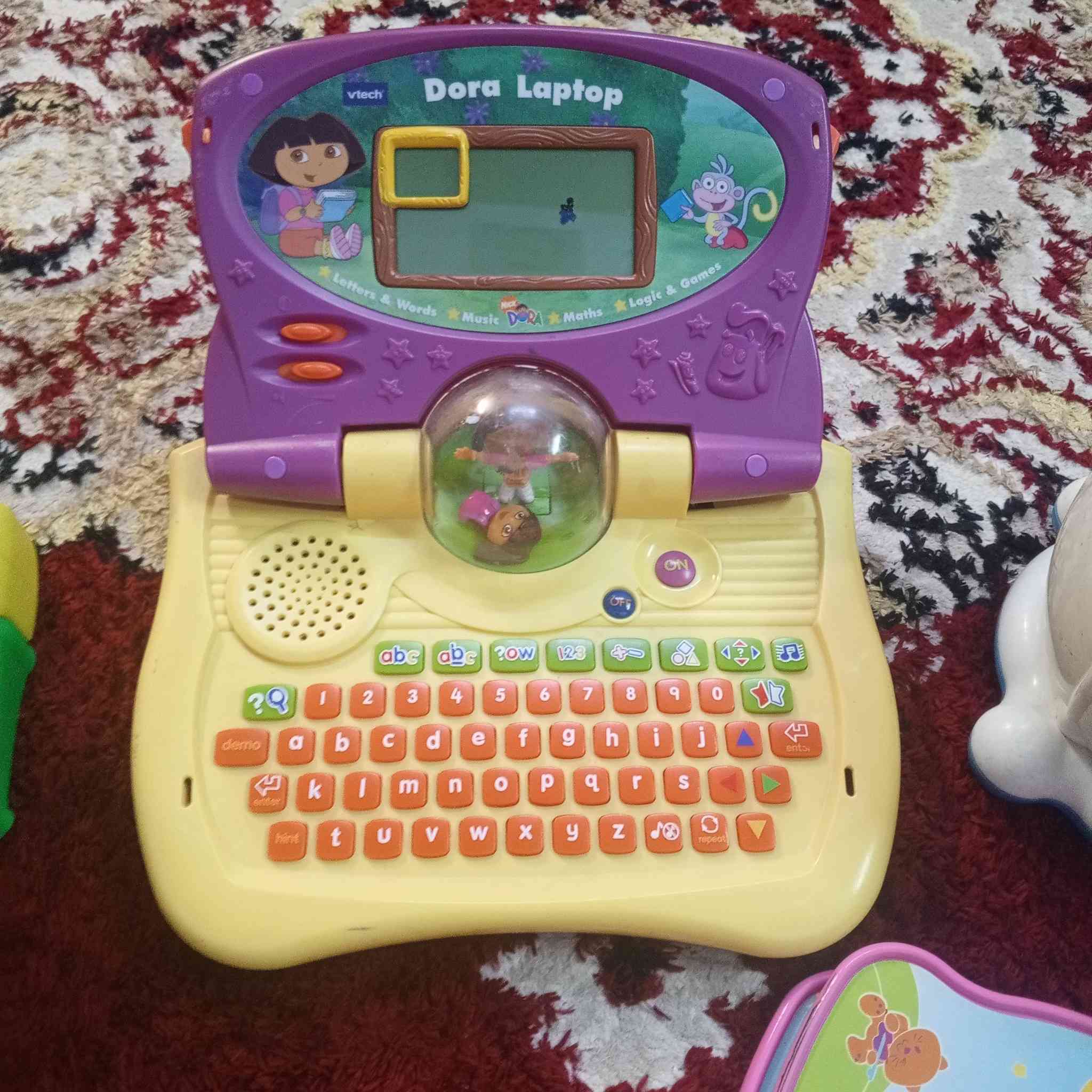 السلام عليكم 
كلهن ب 30 مع التوصيل داخل النجف ***********
مال باله على هل وضع شغال موشغال ماعرف
